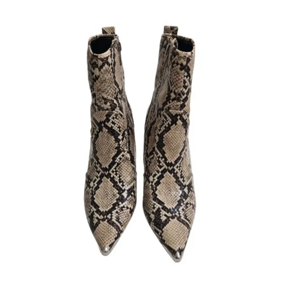 ⬇️Winnie Harlow x Steve Madden Tina Snakeskin Stiletto Boots - Picture 2 of 14